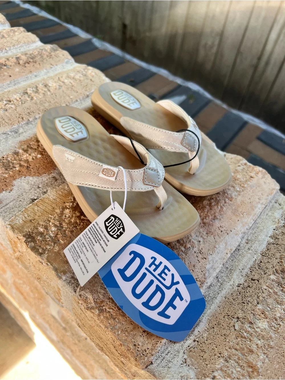 Hey Dude Christi Flip Y Classic Natural Gold Children’s Size 13